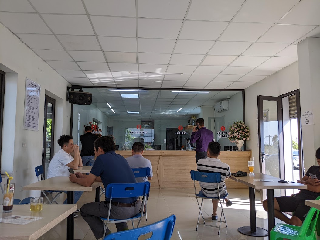 Phòng chờ trung tâm đăng kiểm 89-04D