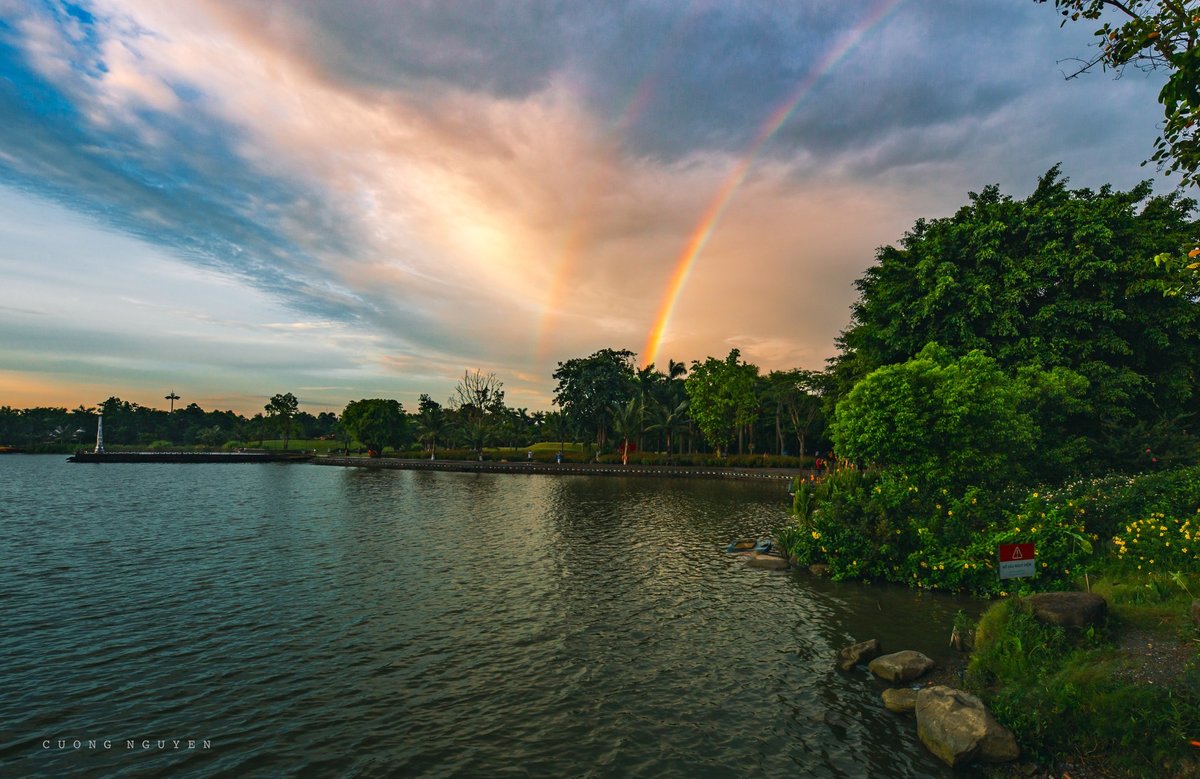 Cầu vồng đôi ở Ecopark
